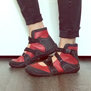 Merrell Power Glove Barefoot/Minimalist Ankle Boot